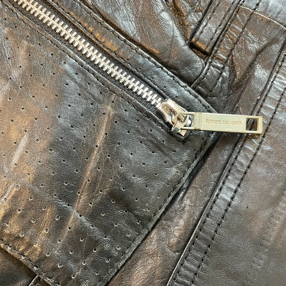 River Island 100% REAL LEATHER Quilted Moto Jacket - Black - Size UK 10 / US 6 - Picture 9 of 10